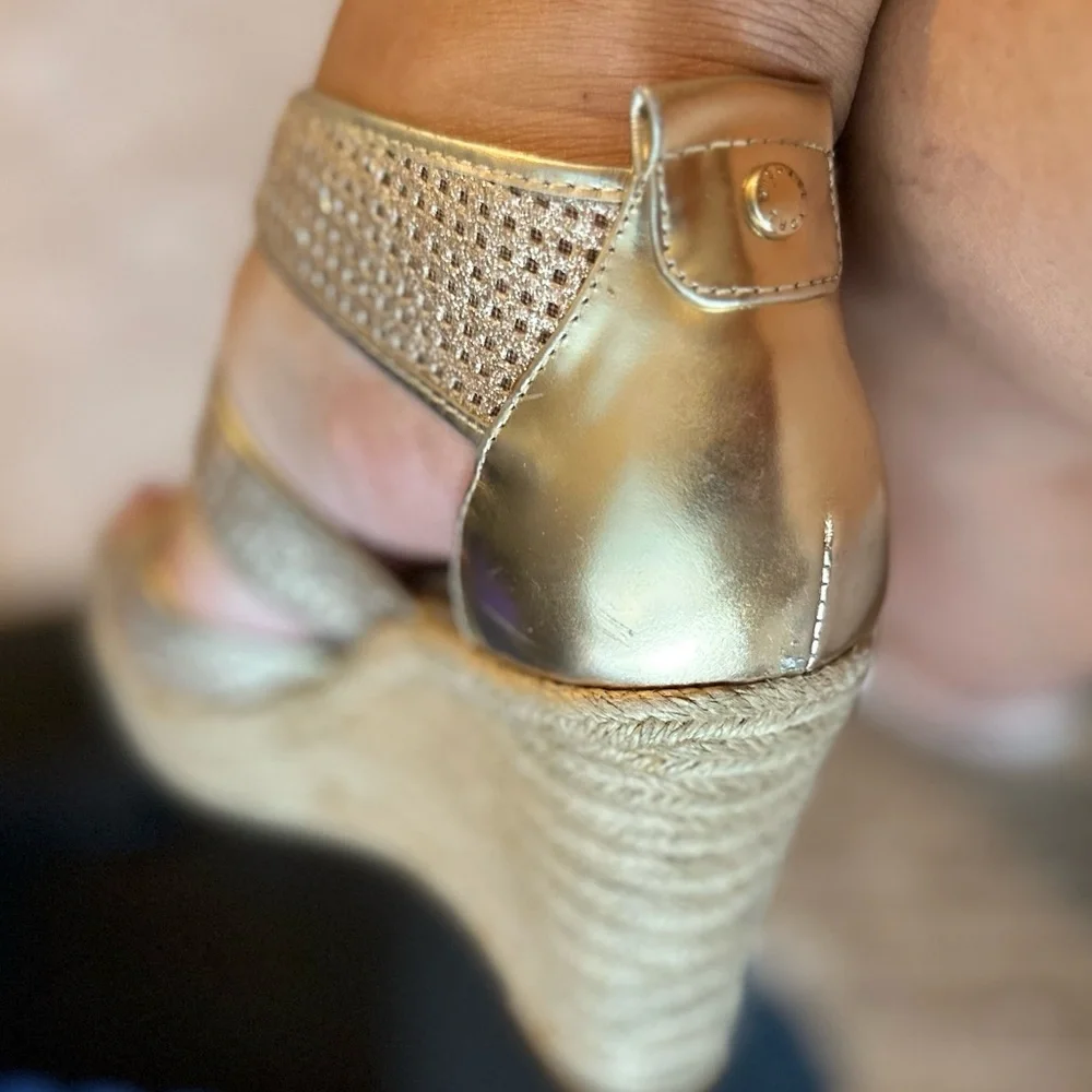 Muchael Kors Gold Wedges 8.5